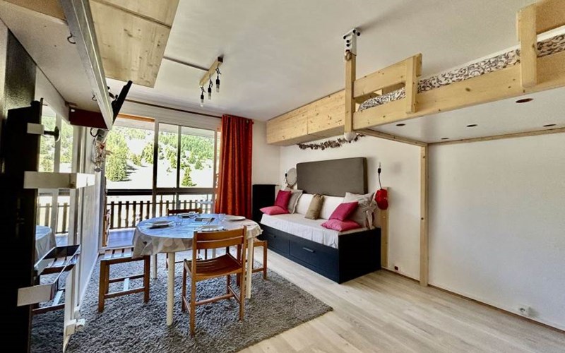 BOIS D'AUROUZE PUY Location BOIS D'AUROUZE PUY à SUPERDEVOLUY