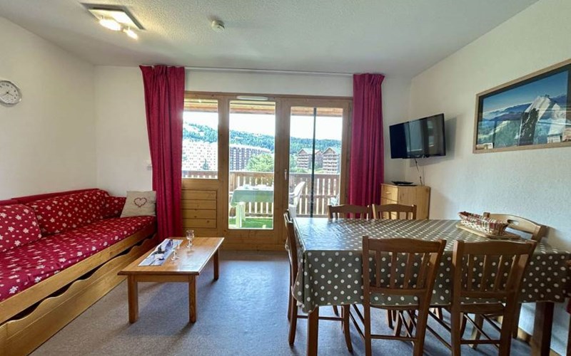 TOITS DU DEVOLUY E Location TOITS DU DEVOLUY E à SUPERDEVOLUY