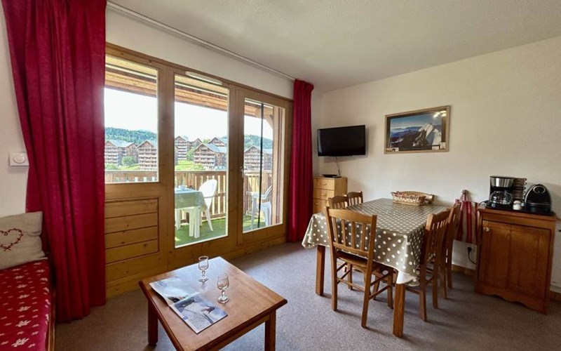 TOITS DU DEVOLUY E Location TOITS DU DEVOLUY E à SUPERDEVOLUY