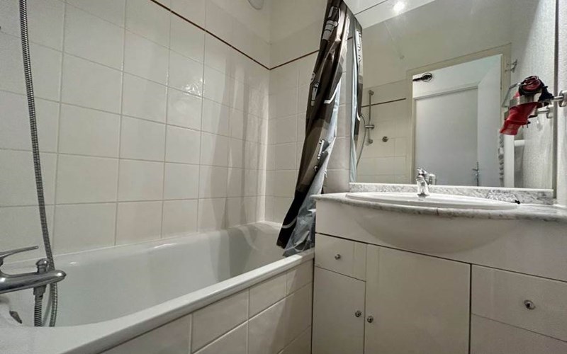 TOITS DU DEVOLUY E Location TOITS DU DEVOLUY E à SUPERDEVOLUY