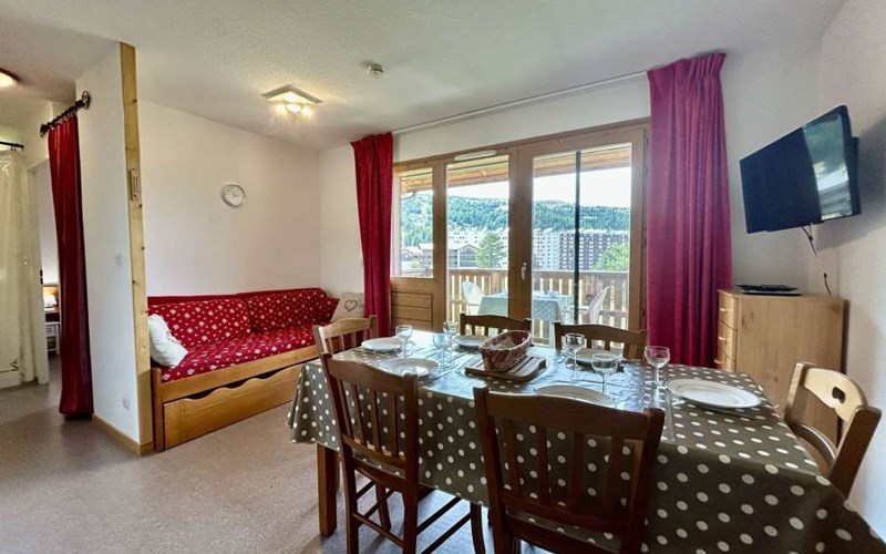 TOITS DU DEVOLUY E Location TOITS DU DEVOLUY E à SUPERDEVOLUY