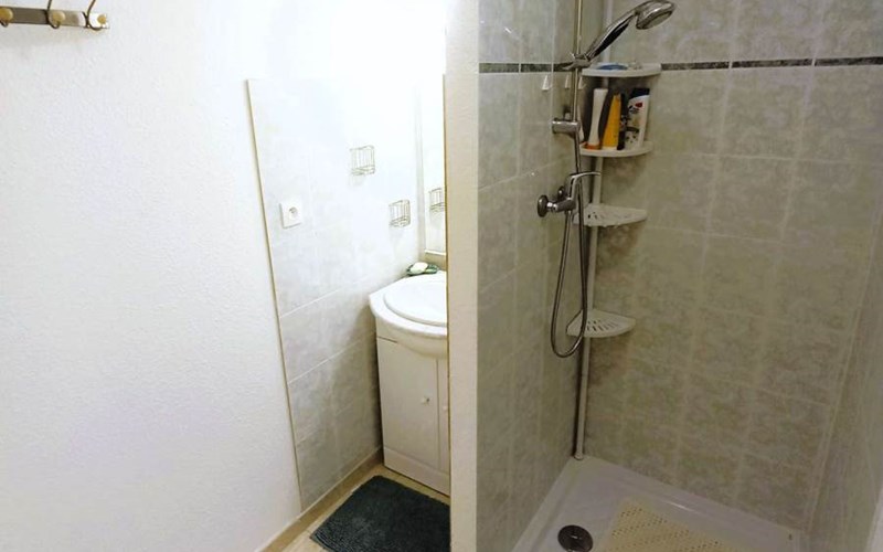 OUCANES Location OUCANES à REALLON