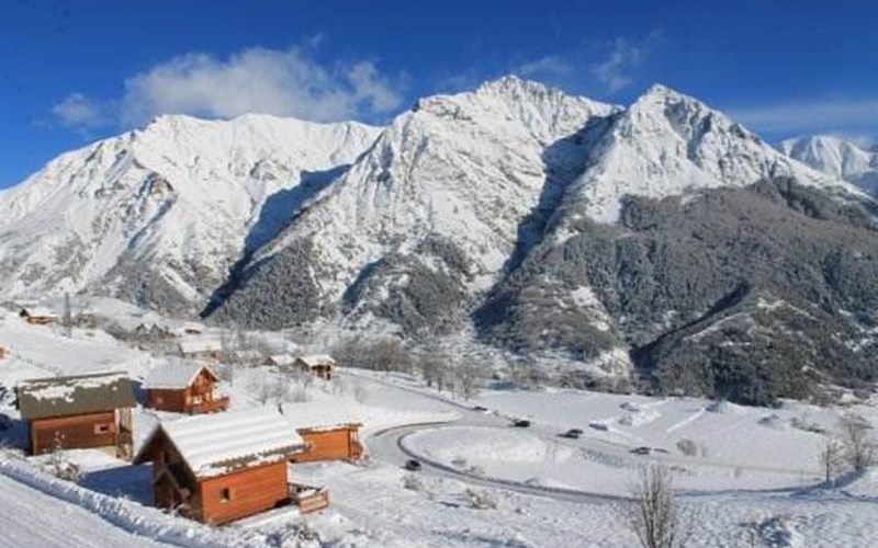 CHALETS DES AIGUILLES Location CHALETS DES AIGUILLES à REALLON