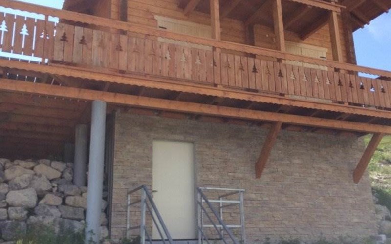 CHALETS DES AIGUILLES Location CHALETS DES AIGUILLES à REALLON