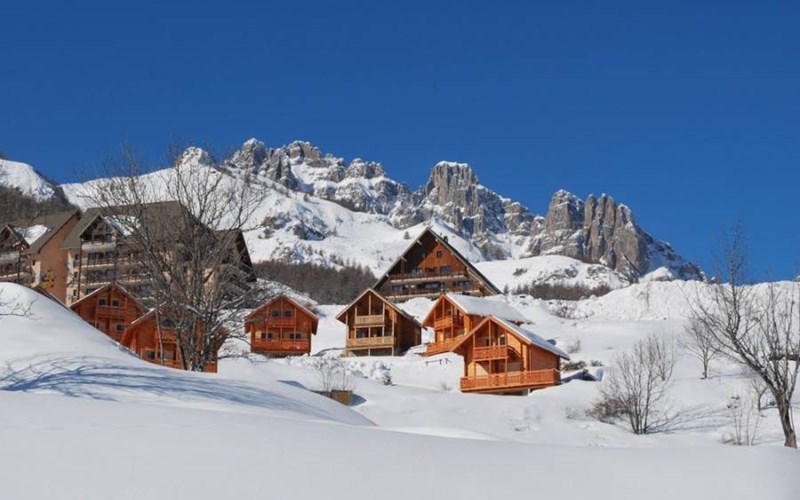 CHALETS DES AIGUILLES Location CHALETS DES AIGUILLES à REALLON