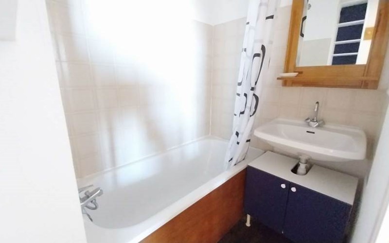 AURANS Location AURANS à REALLON