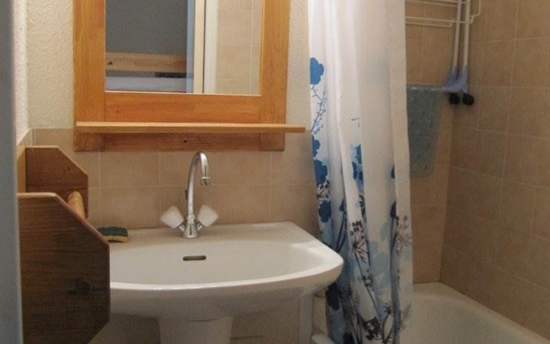 COMETE Location COMETE à REALLON