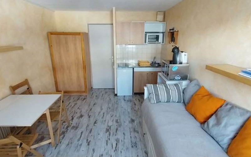 COMETE Location COMETE à REALLON