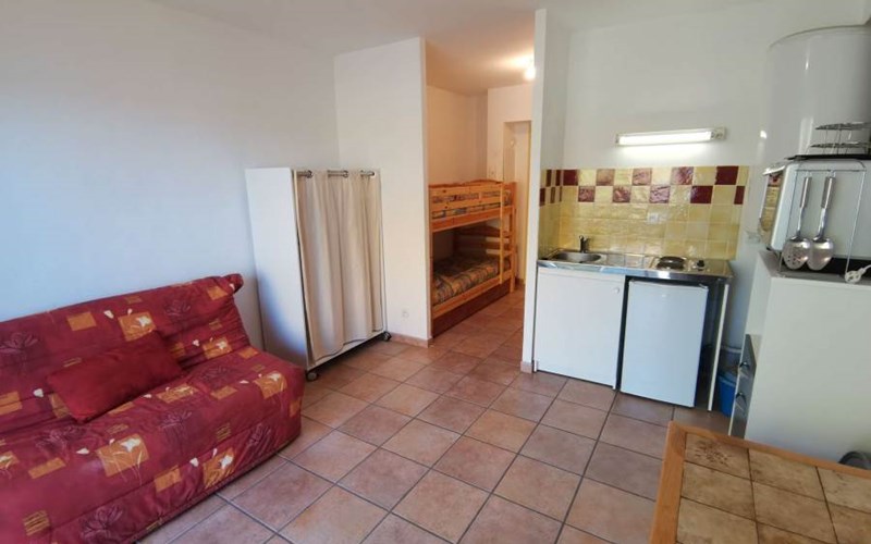 VOILERIE Location VOILERIE à SAVINES LE LAC