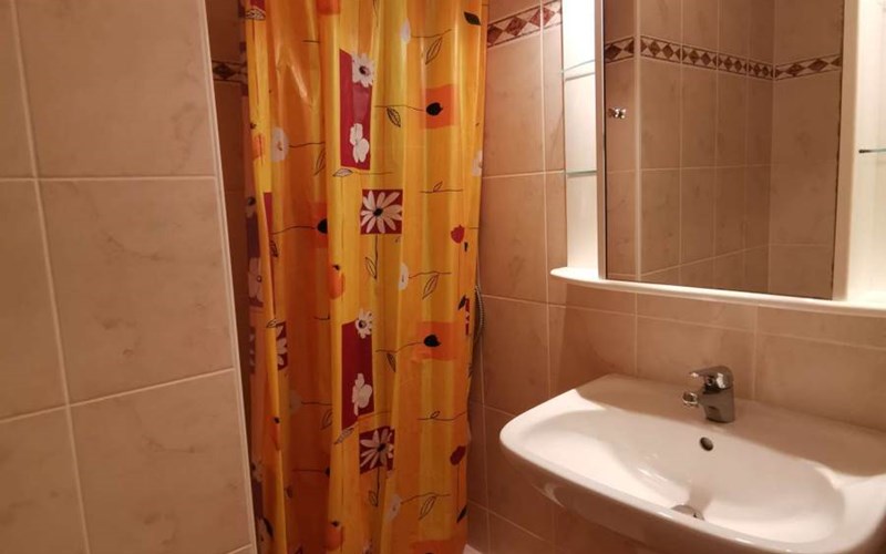 VOILERIE Location VOILERIE à SAVINES LE LAC