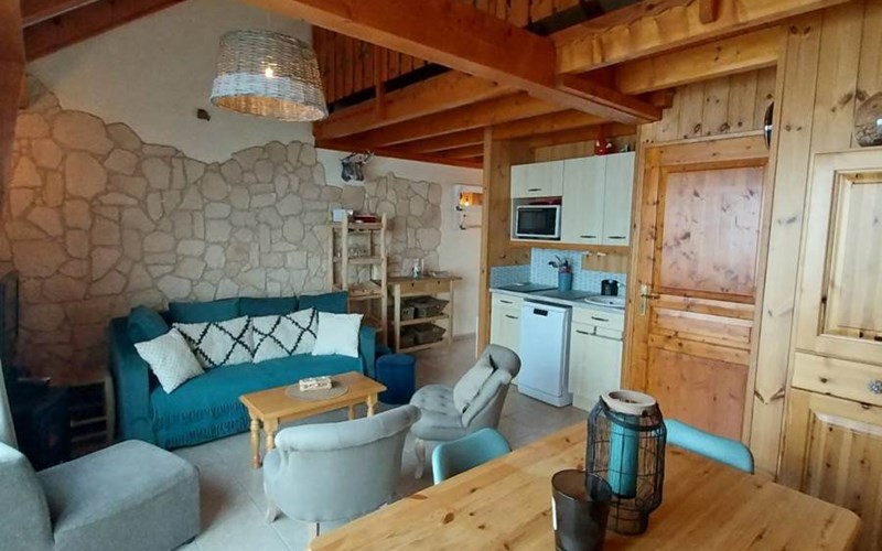 MEANS Location MEANS à REALLON