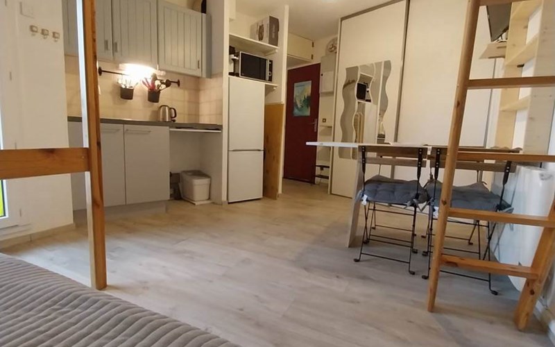 COMETE Location COMETE à REALLON