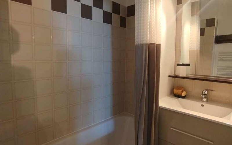 AURANS Location AURANS à REALLON