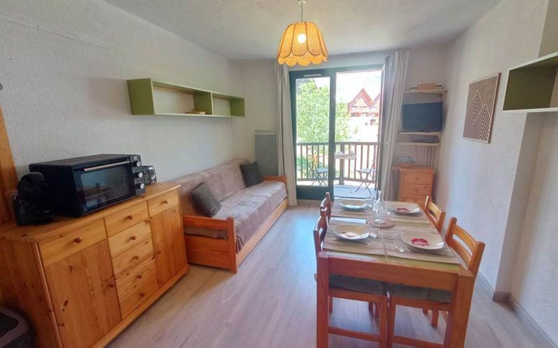 COMETE Location COMETE à REALLON