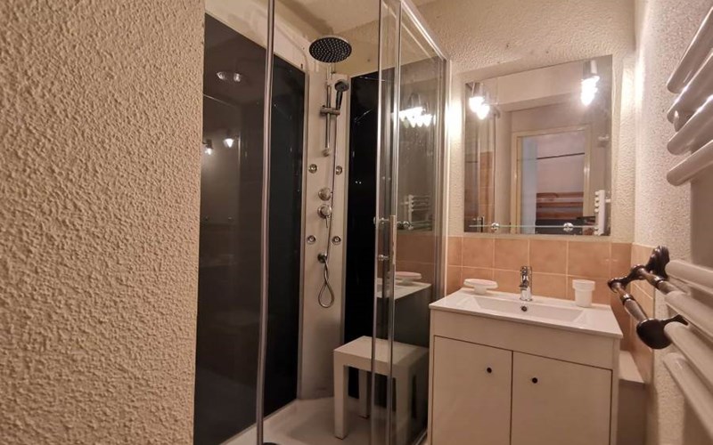 COMETE Location COMETE à REALLON