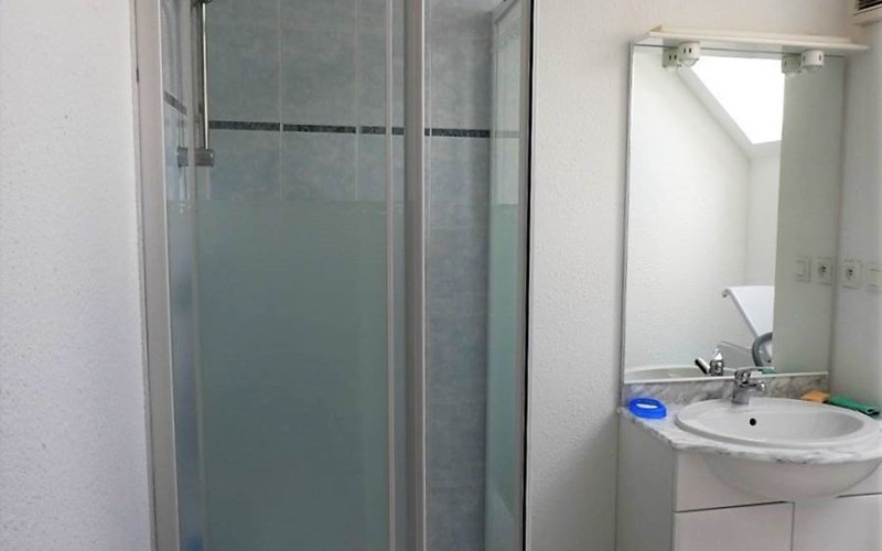 OUCANES Location OUCANES à REALLON