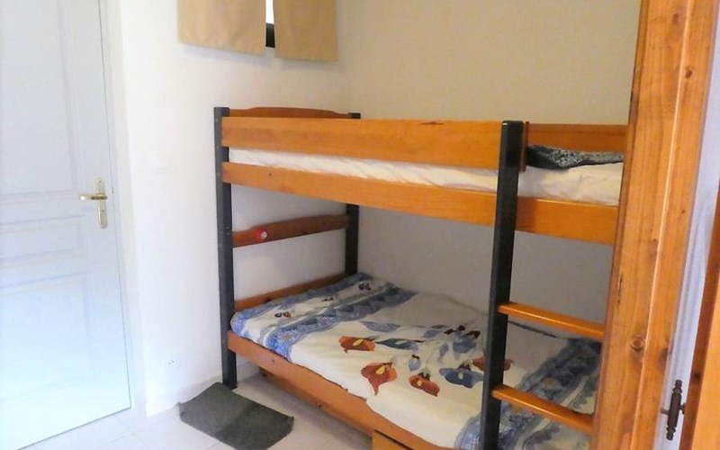 OUCANES Location OUCANES à REALLON