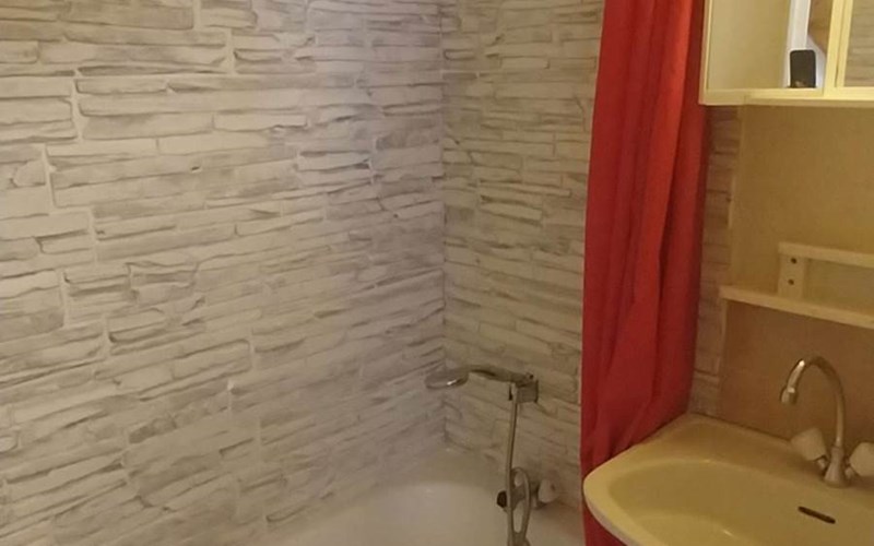 COMETE Location COMETE à REALLON