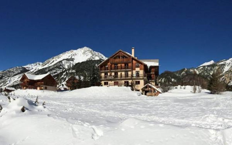 HOTEL L'ECHAILLON Location HOTEL L'ECHAILLON à NEVACHE