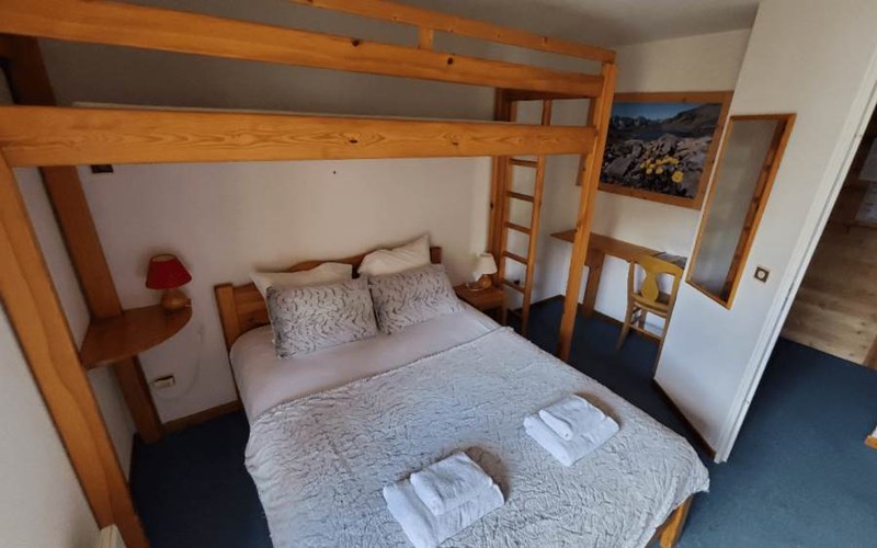 HOTEL L'ECHAILLON Location HOTEL L'ECHAILLON à NEVACHE