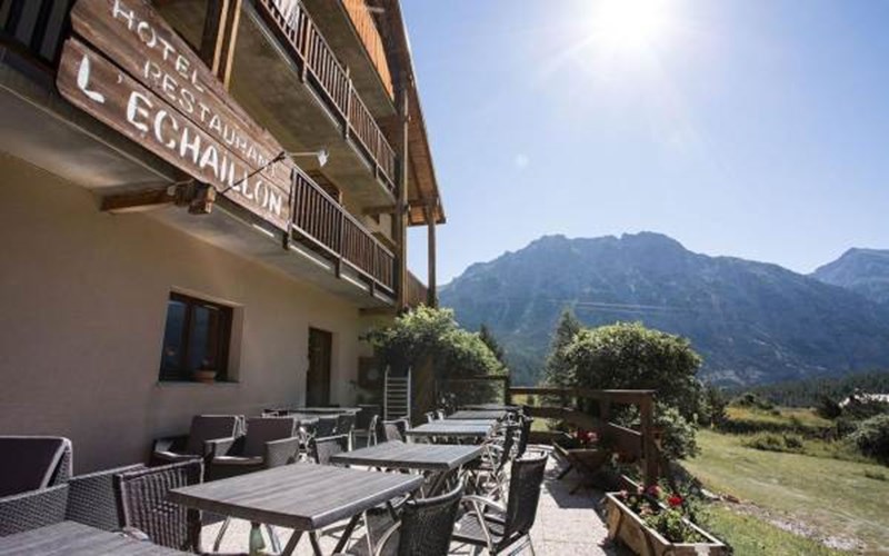 HOTEL L'ECHAILLON Location HOTEL L'ECHAILLON à NEVACHE