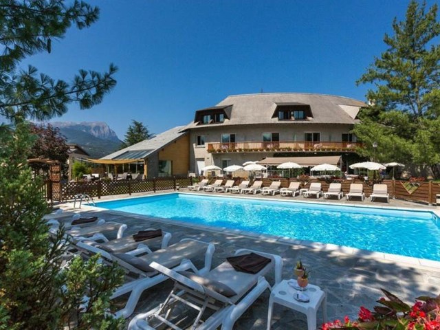 Hôtel Les Bartavelles & Spa EMBRUN