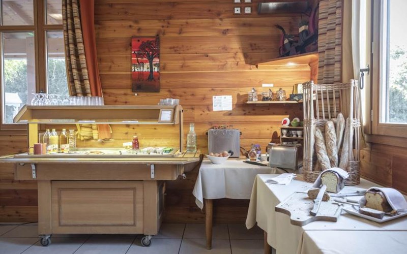 Logis Hôtel les Peupliers Location Logis Hôtel les Peupliers à EMBRUN