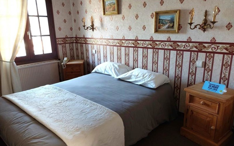 Logis Hôtel le Bercail Location Logis Hôtel le Bercail à CHAUFFAYER