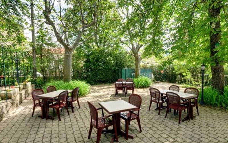 Logis Hôtel le Céans Location Logis Hôtel le Céans à ORPIERRE