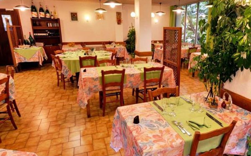 Logis Hôtel le Céans Location Logis Hôtel le Céans à ORPIERRE