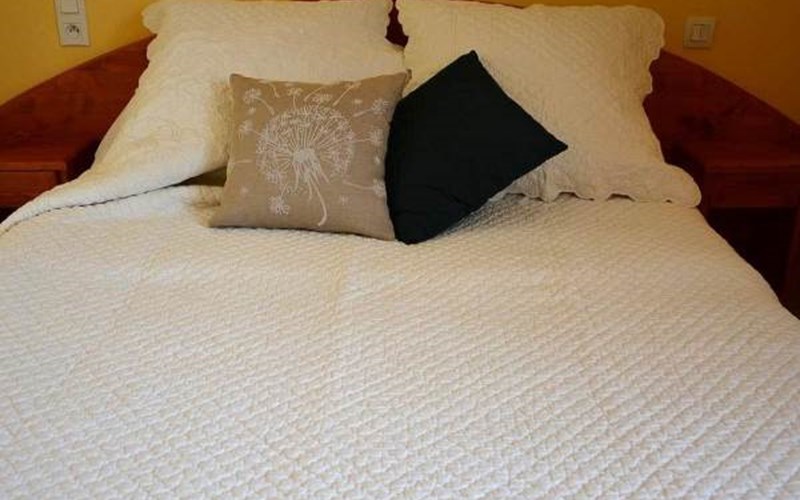 Logis Hôtel le Céans Location Logis Hôtel le Céans à ORPIERRE