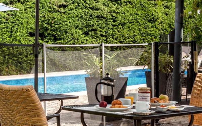 Logis Hôtel Cayrons Location Logis Hôtel Cayrons à ABRIES