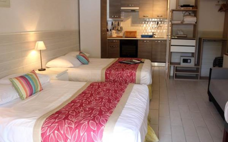 Logis Hôtel Cayrons Location Logis Hôtel Cayrons à ABRIES