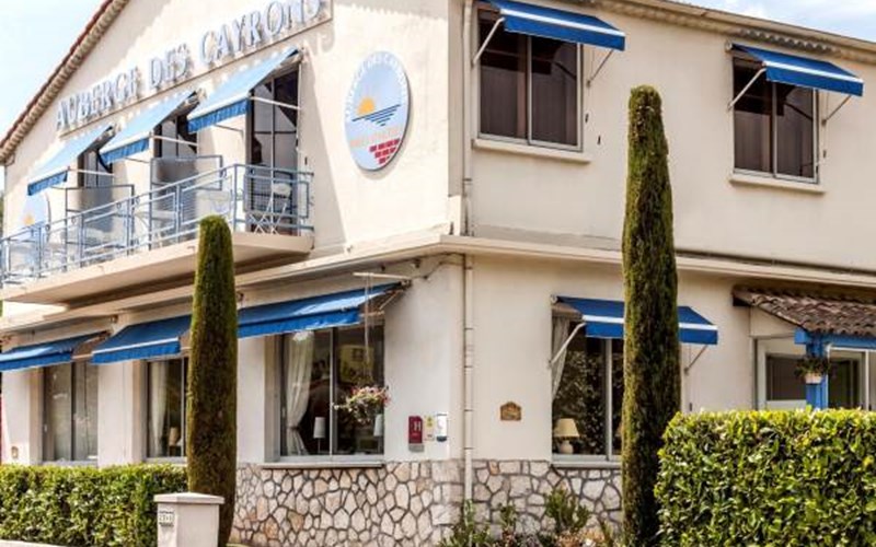 Logis Hôtel Cayrons Location Logis Hôtel Cayrons à ABRIES