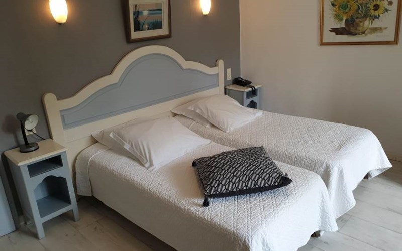 Logis Hôtel les Géraniums Location Logis Hôtel les Géraniums à ABRIES