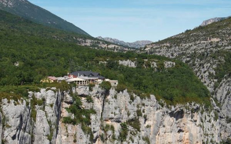 Logis Hôtel du Grand Canyon du Verdon Location Logis Hôtel du Grand Canyon du Verdon à ABRIES
