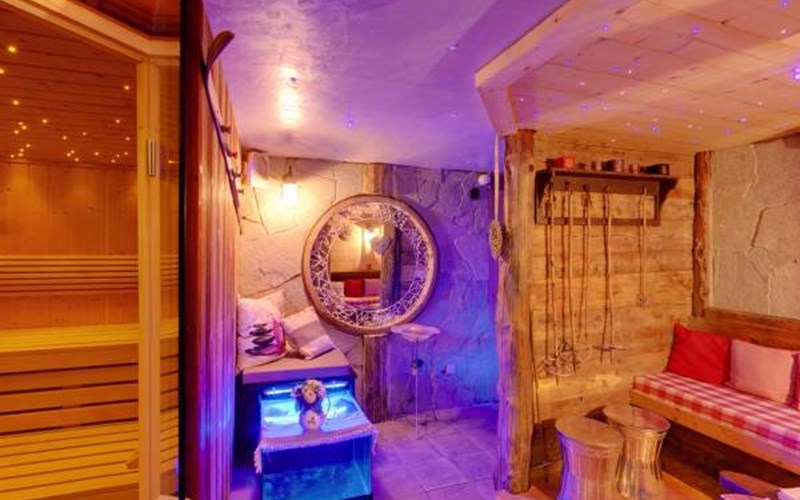 Logis Hôtel et Spa le Christiania Location Logis Hôtel et Spa le Christiania à LA SALLE LES ALPES