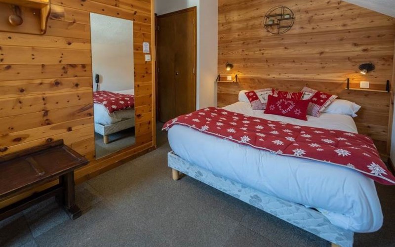 Logis Hôtel le Chamois Location Logis Hôtel le Chamois à MOLINES EN QUEYRAS