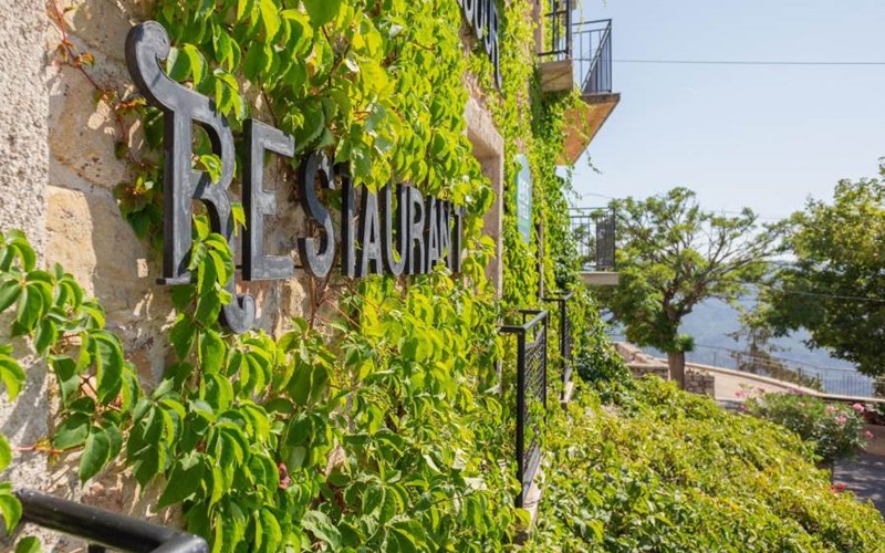 Logis Hôtel Beauséjour Location Logis Hôtel Beauséjour à ABRIES