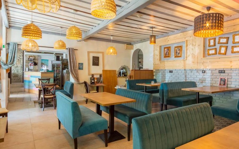 Logis Hôtel Beauséjour Location Logis Hôtel Beauséjour à ABRIES