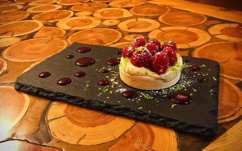 Logis Hôtel & SPA la Ferme de l'Izoard Location Logis Hôtel & SPA la Ferme de l'Izoard à ARVIEUX