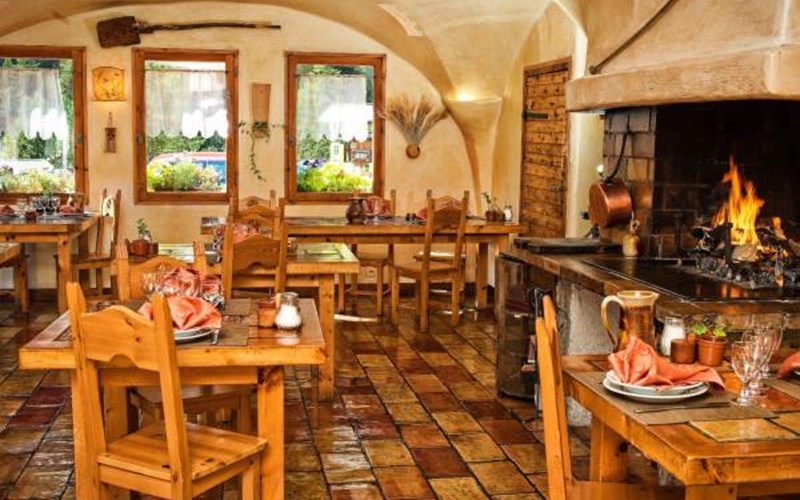 Logis Hôtel & SPA la Ferme de l'Izoard Location Logis Hôtel & SPA la Ferme de l'Izoard à ARVIEUX