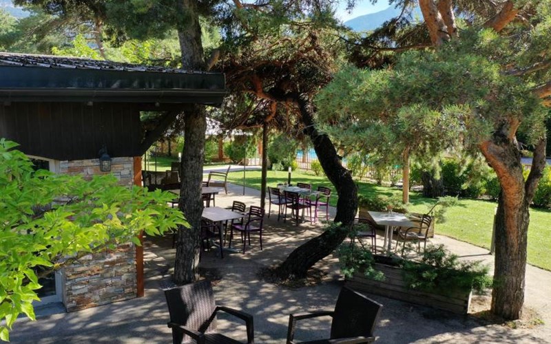 Logis Hôtel le Lac Location Logis Hôtel le Lac à EMBRUN