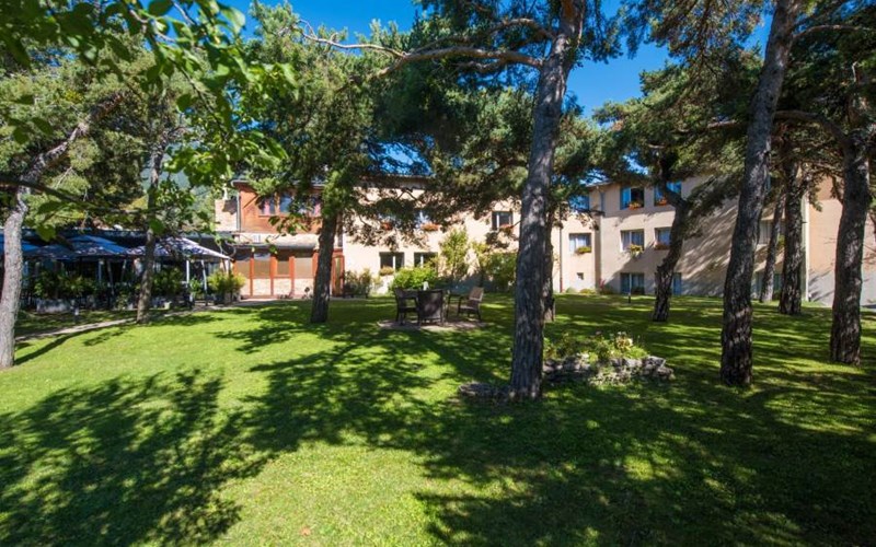 Logis Hôtel le Lac Location Logis Hôtel le Lac à EMBRUN