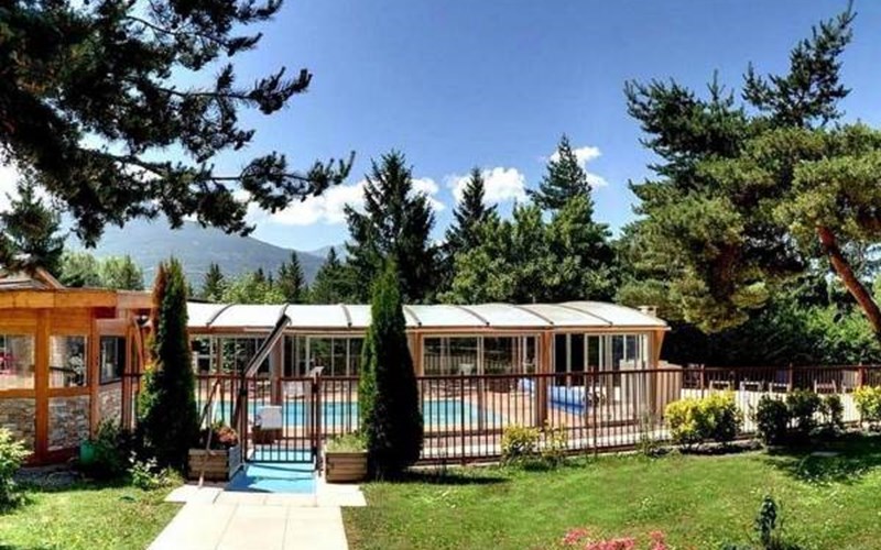 Logis Hôtel le Lac Location Logis Hôtel le Lac à EMBRUN