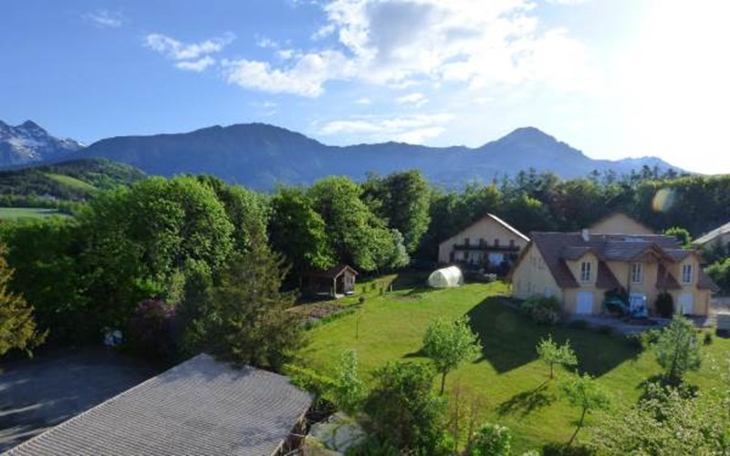 Hôtel la Cremaillère Location Hôtel la Cremaillère à ST BONNET EN CHAMPSAUR