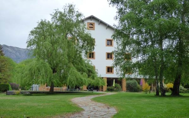 Hôtel la Cremaillère Location Hôtel la Cremaillère à ST BONNET EN CHAMPSAUR