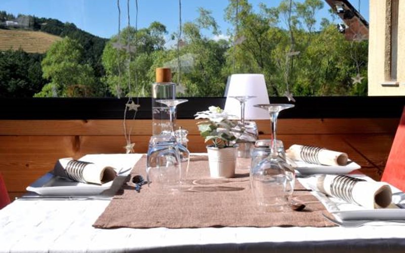 Logis Hôtel Domaine de l'Adoux Location Logis Hôtel Domaine de l'Adoux à MONTCLAR