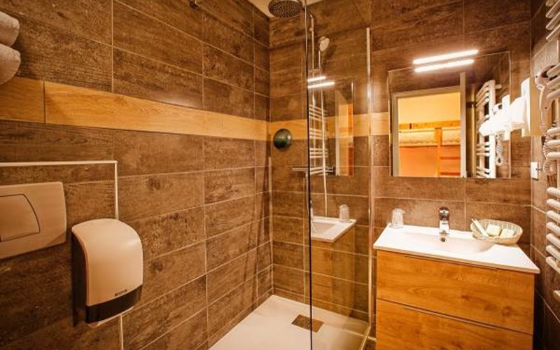 Hôtel & Spa La Ferme de l'Izoard Location Hôtel & Spa La Ferme de l'Izoard à ARVIEUX