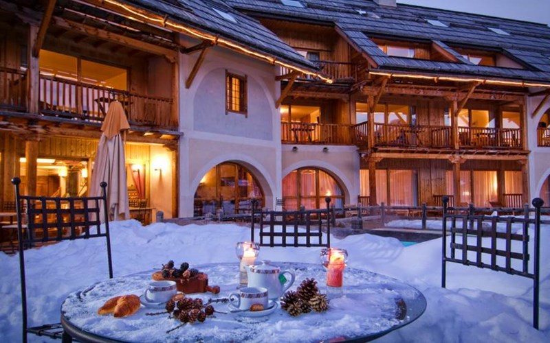 Hôtel & Spa La Ferme de l'Izoard Location Hôtel & Spa La Ferme de l'Izoard à ARVIEUX